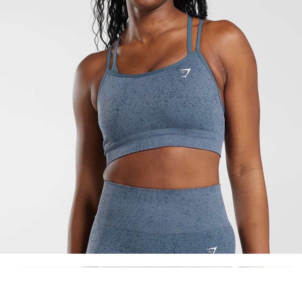 2 Gymshark Adapt Flex seamless Sports Bras Medium